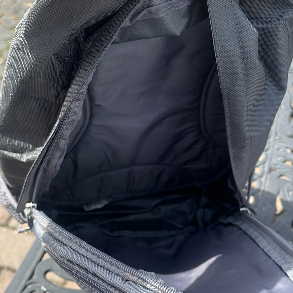 Embark Gray Everyday Backpack With Front Mesh Poc… - image 8